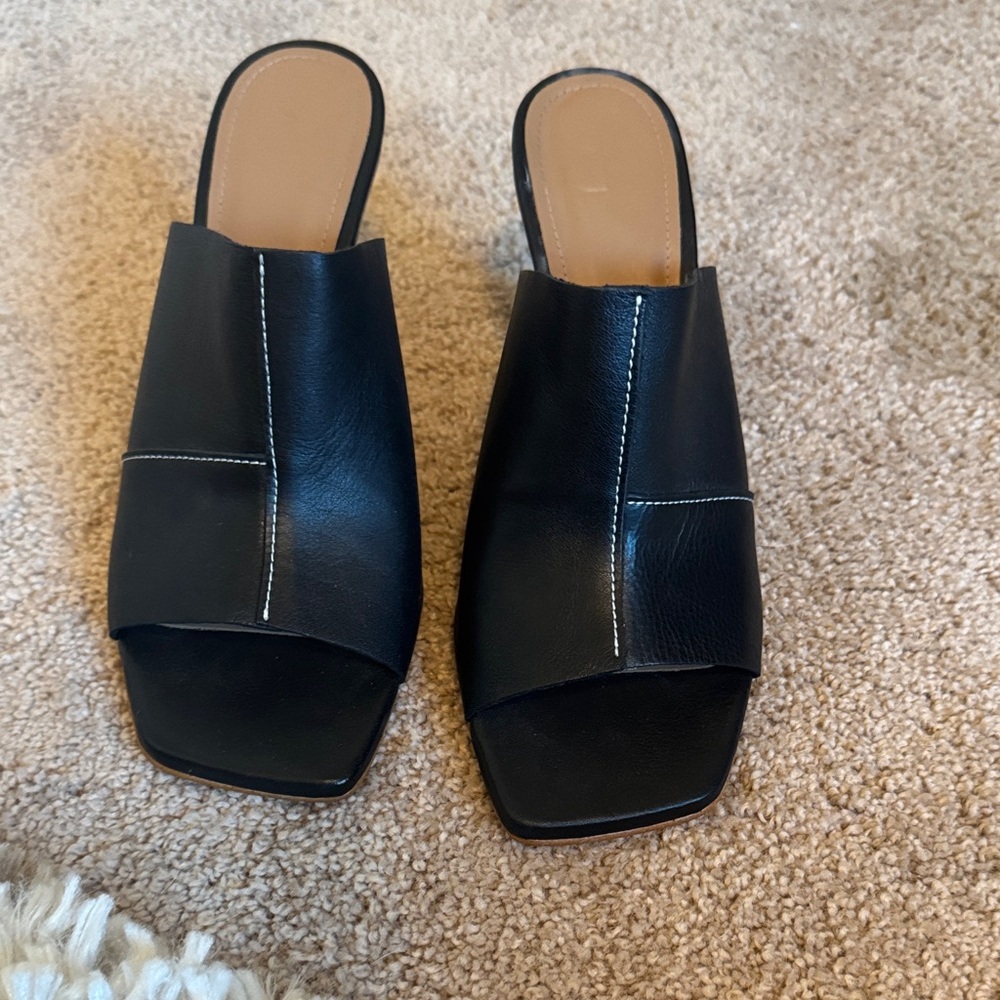 Flattered Black Leather Mules